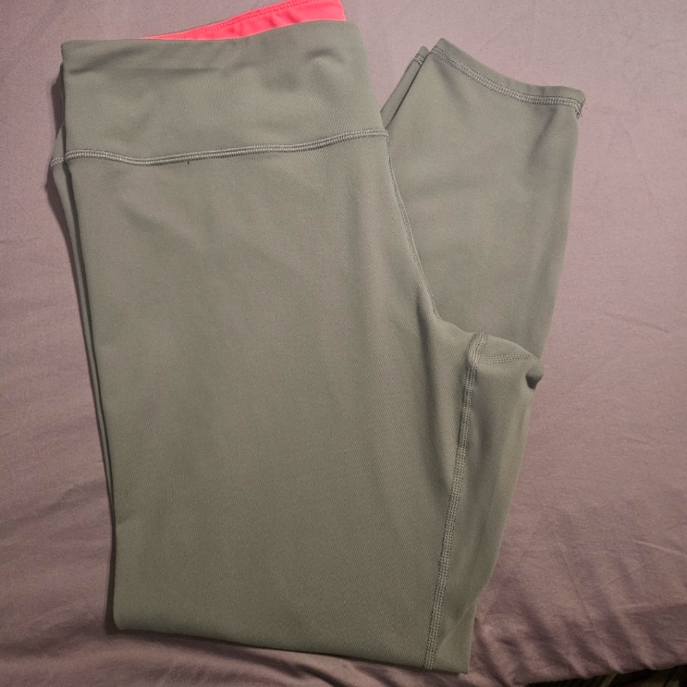 Gray Leggings with Pink Waistband